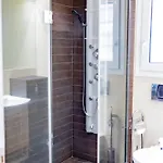 Thessprivepool Appartement