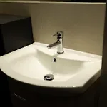 Thessprivepool Appartement